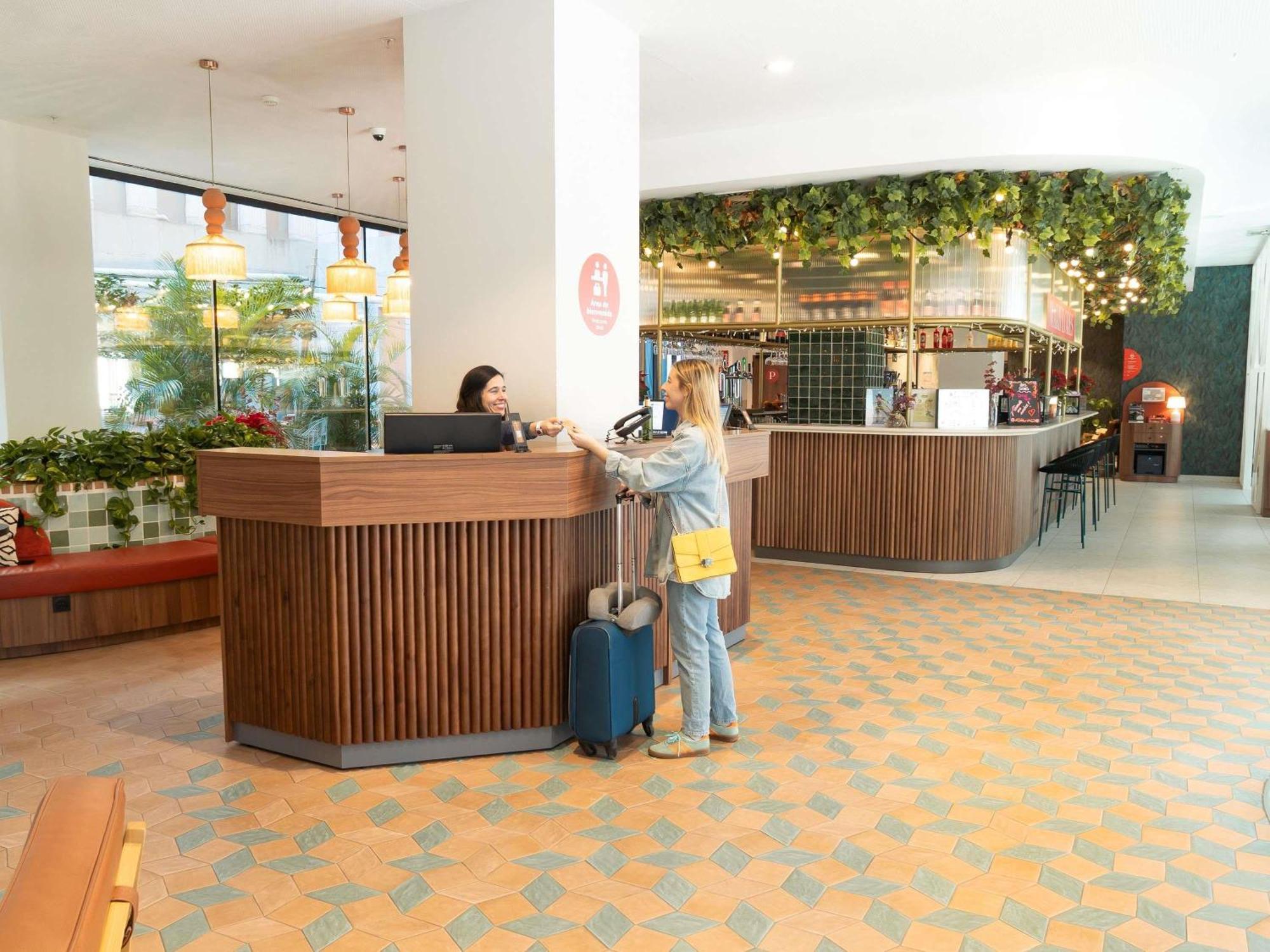 Ibis Styles Sevilla City Santa Justa Kültér fotó