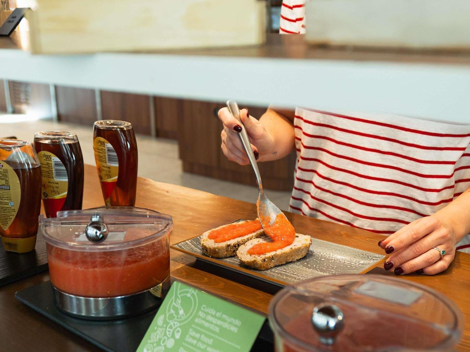 Ibis Styles Sevilla City Santa Justa Kültér fotó